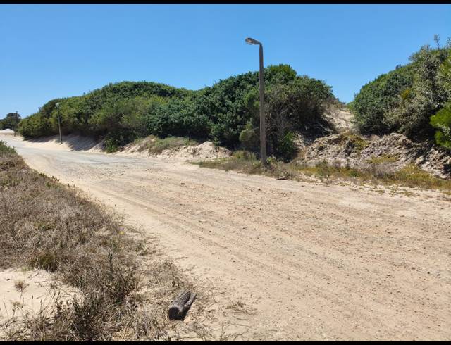 786M² VACANT LAND FOR SALE IN PARADISE BEACH
